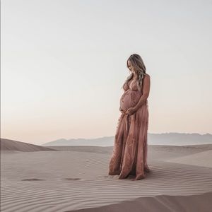 Antonia Maxi Dress size small. Bought from Vici and worn for maternity photo